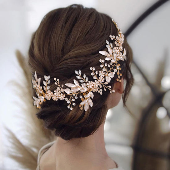 "Alloy Crystals Hair Accessories Set